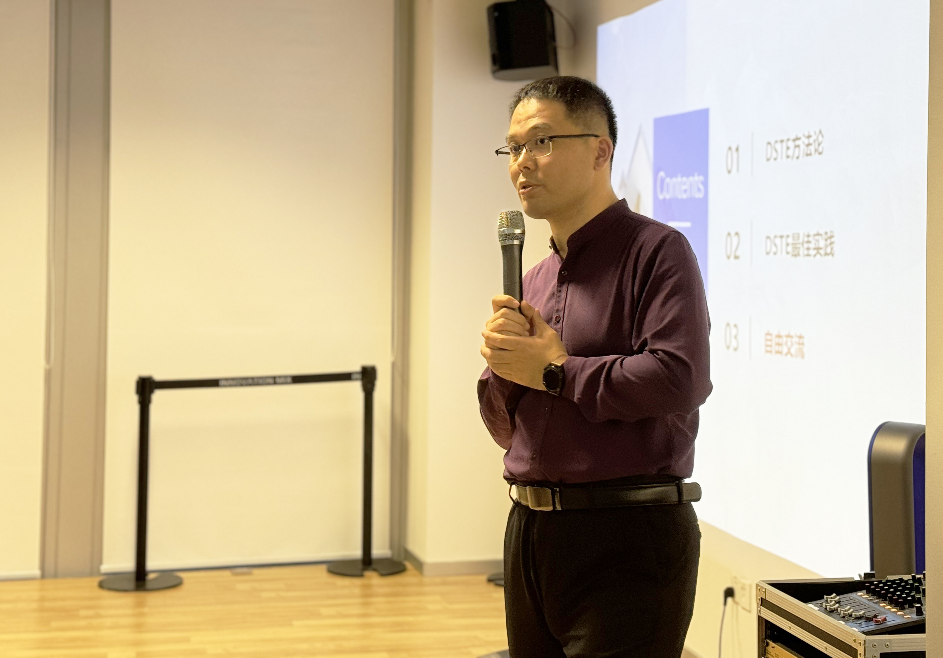 走進企業(yè)——復(fù)旦大學(xué)EMBA23級師生參觀易立德